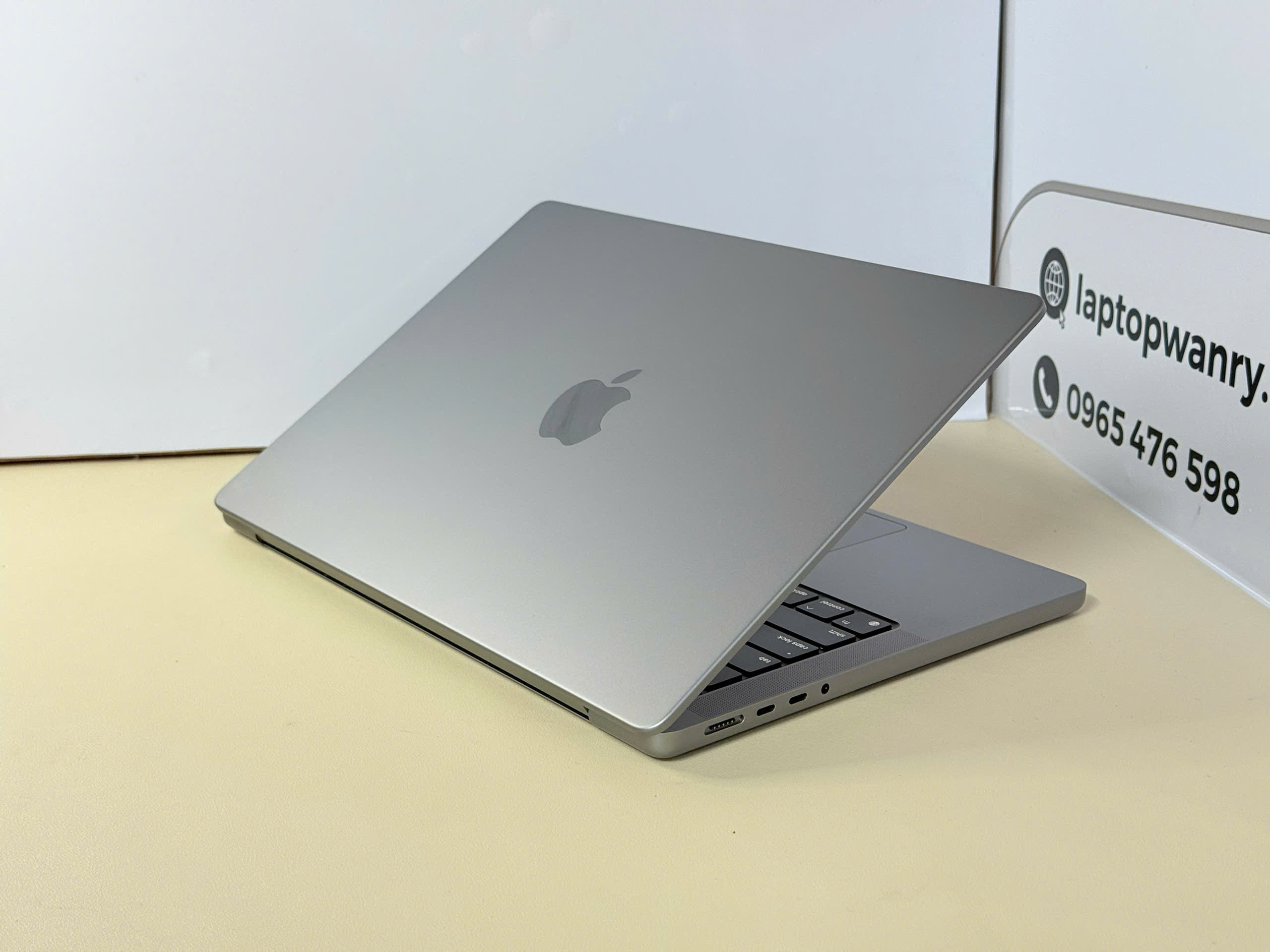 MacBook Pro 14 M1 Pro 2021, RAM 16GB, SSD 512GB