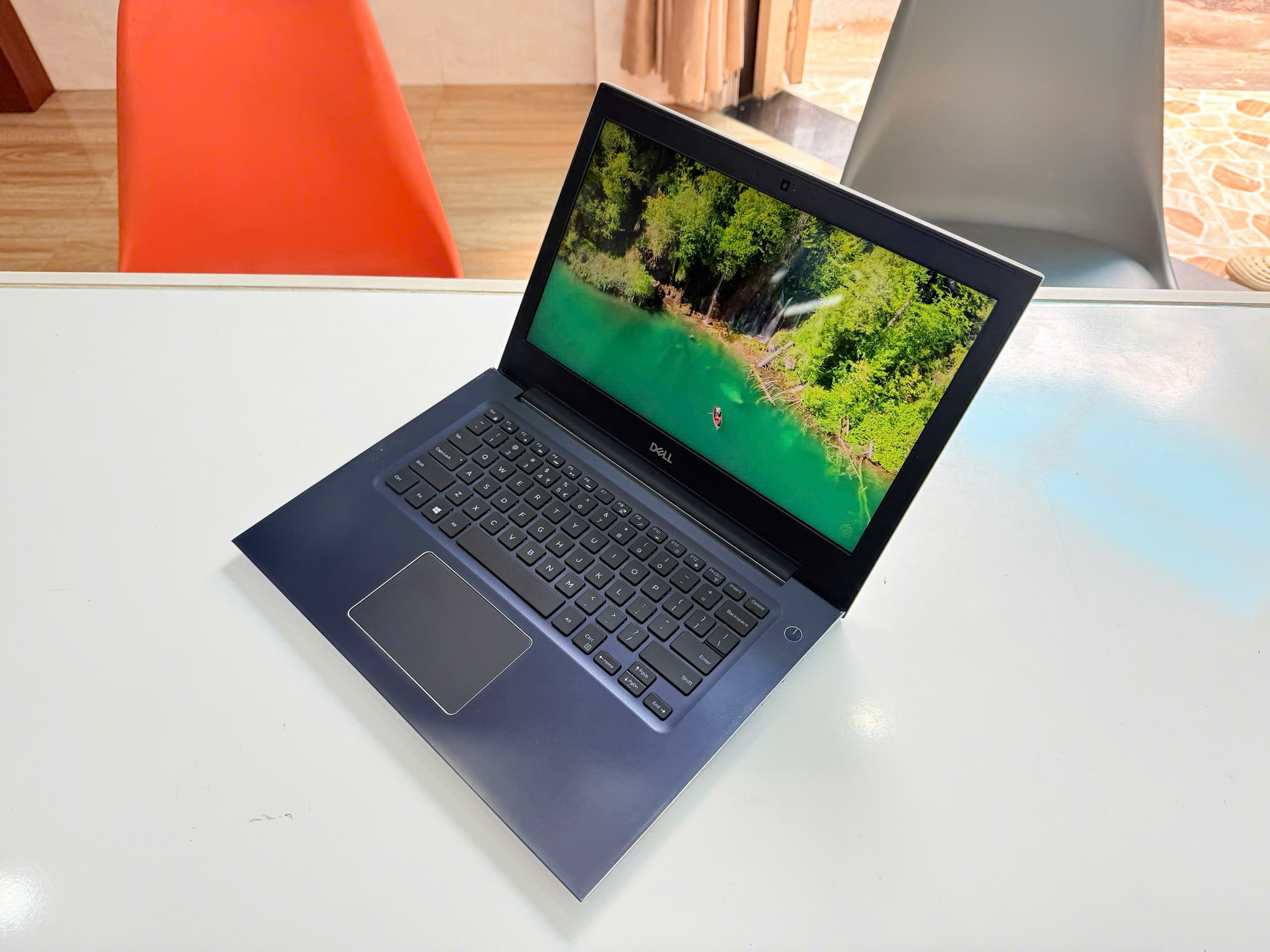 Laptop Dell Vostro 5471