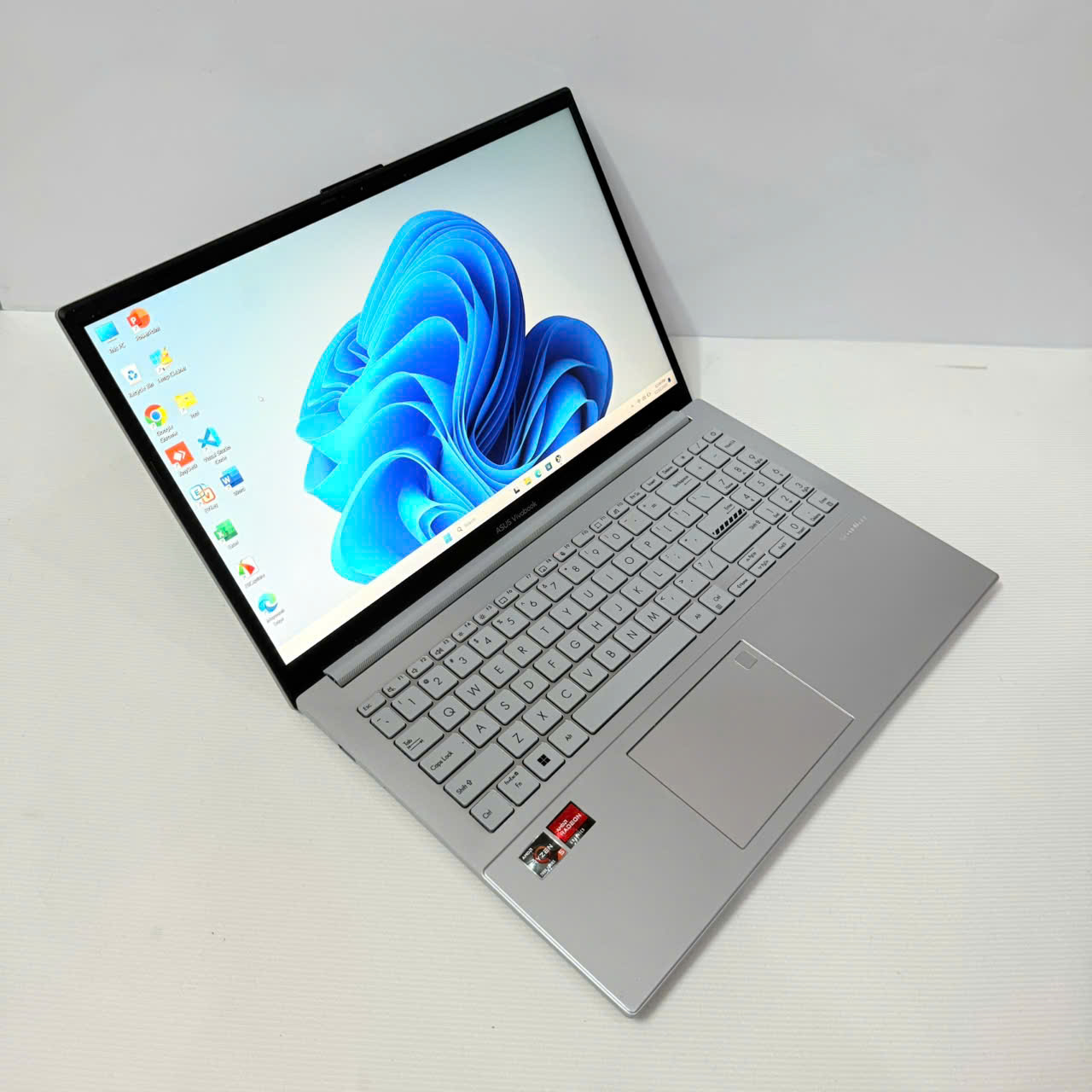 Asus Vivobook Go 15 E1504FA